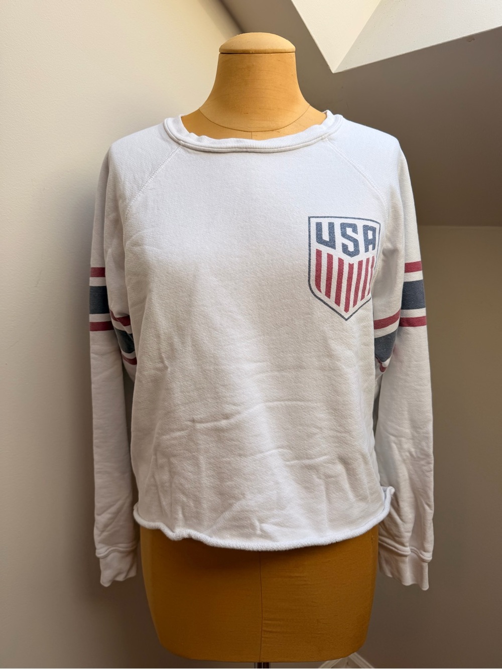 Retrobrand Los Angeles USA Soccer Graphic White Women's Sweatshirt